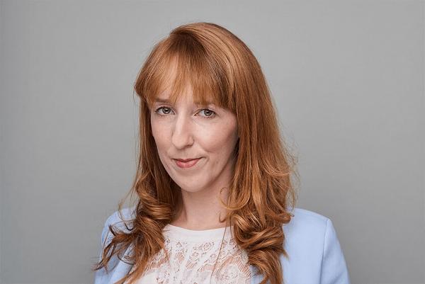 Nadja - Leiterin der Verwaltung Nadja - Leiterin der Verwaltung